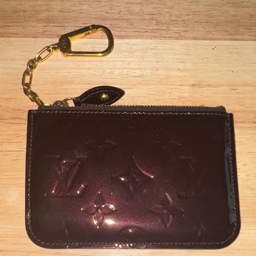 Louis Vuitton amarante vernis key chain coin purse key cles clea